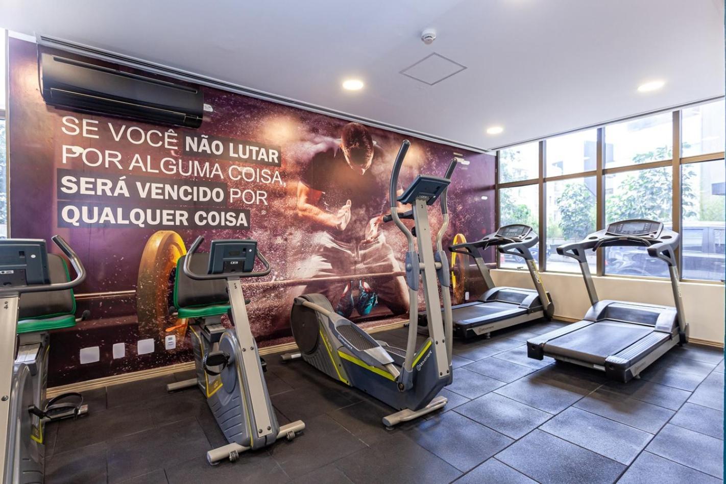 Paulista Wall Street Flat 03